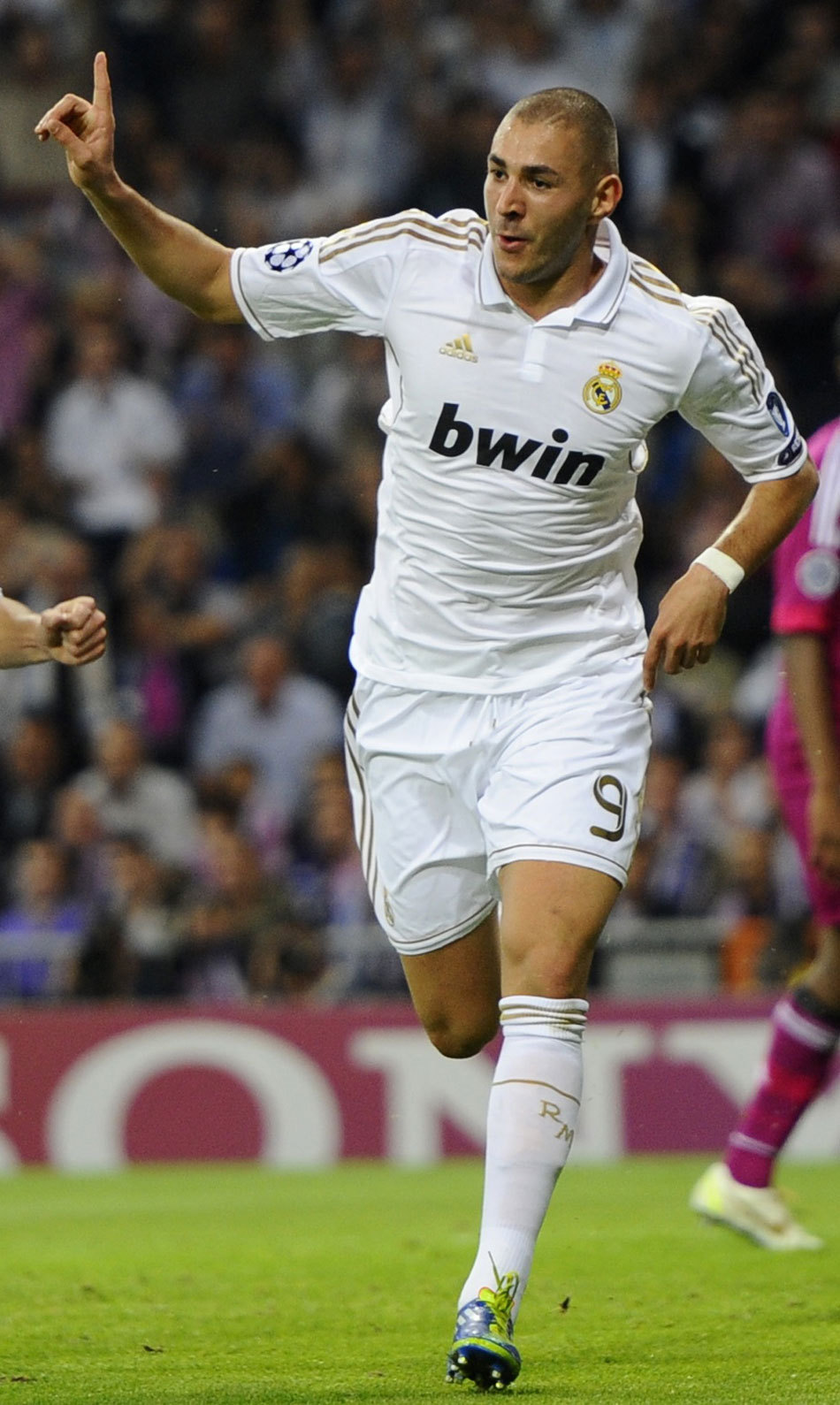 不比嗓门 不比嗓门